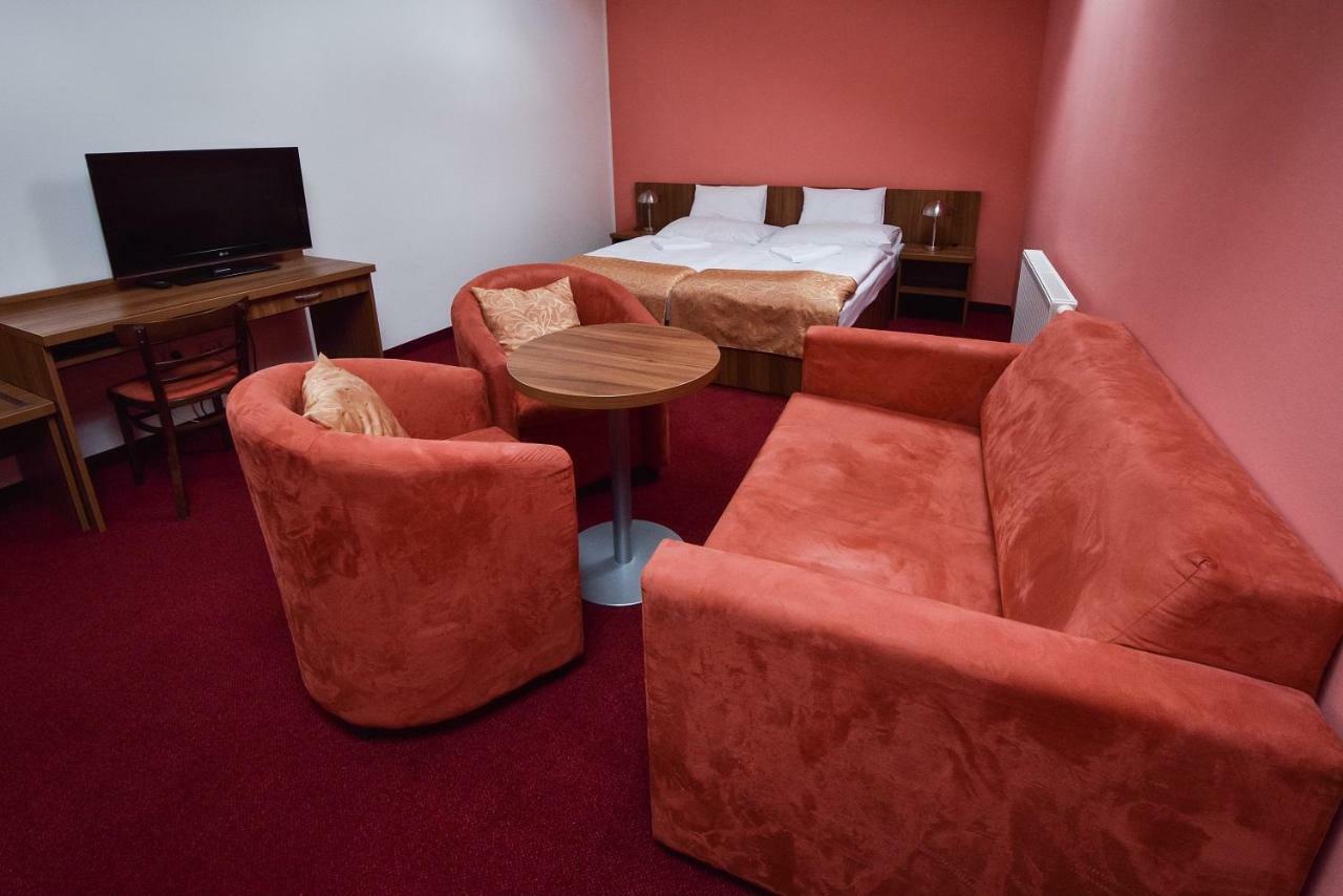 Hotel Rysavy Vemyslice Luaran gambar